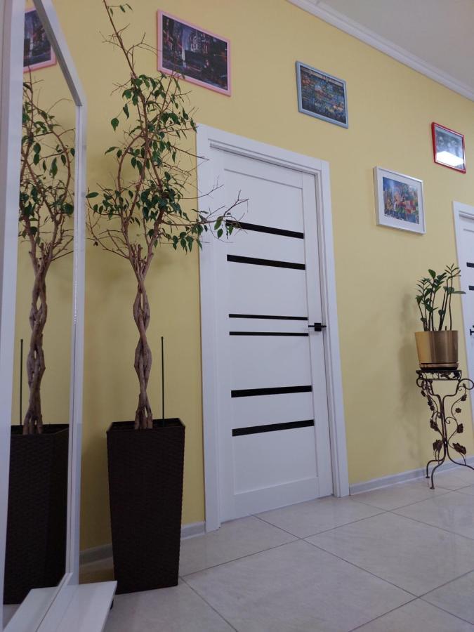 Check Inn Hostel 알마티 외부 사진